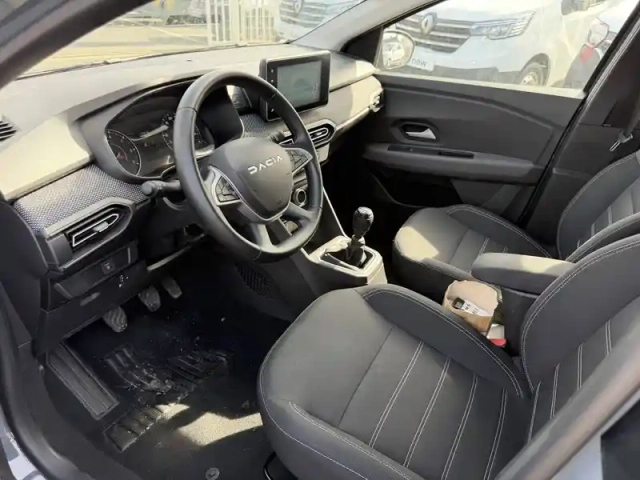 Dacia Sandero tce 90 gsr2 — photo 40