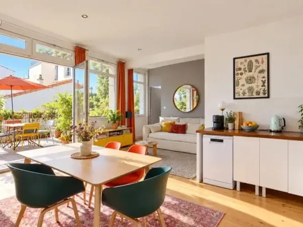 Duplex avec terrasse - À 4 min du métro Robespierre