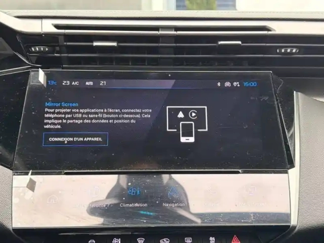 Peugeot 308 phev 225 e-eat8 — photo 23