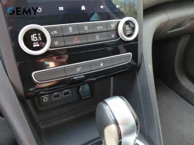 Renault Megane mégane iv estate blue dci 115 edc — photo 26