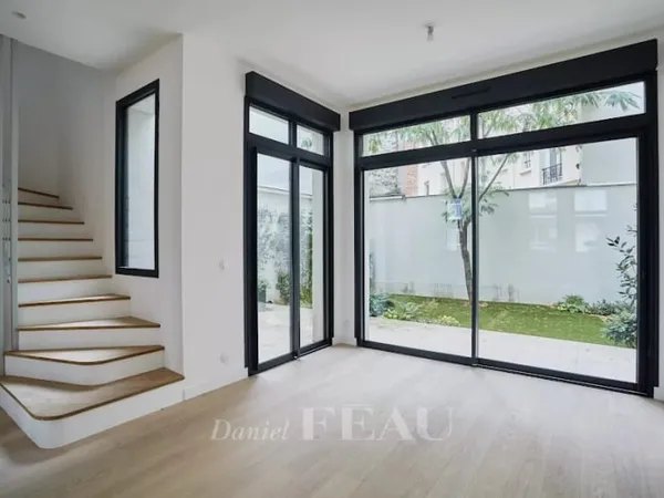 Maison 8 pièces 240 m²