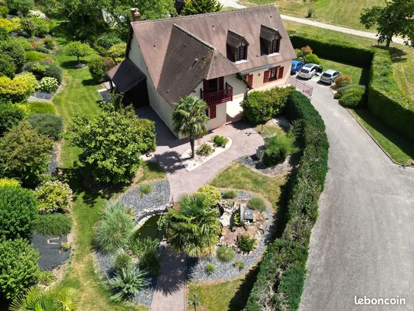Maison - 6 chambres - 188m²