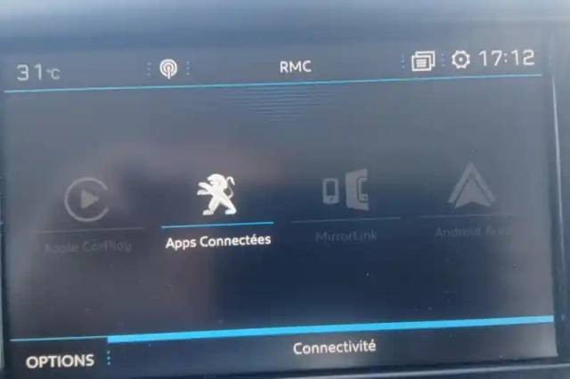 Peugeot 2008 1.2 puretech 110ch s&amp;s bvm5 — photo 25