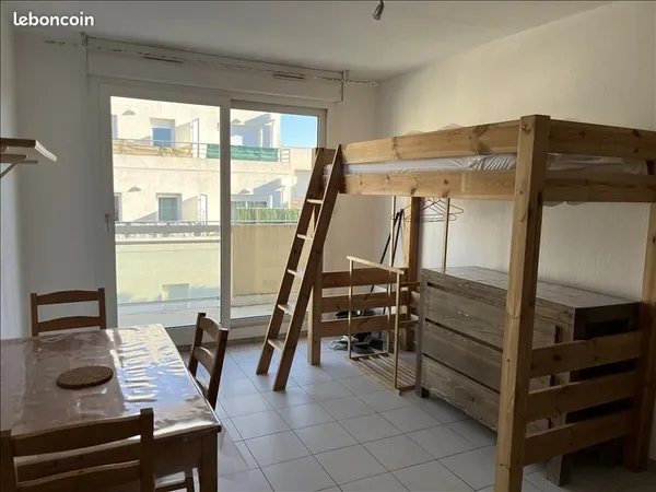 Studio 1 pièce 19 m²