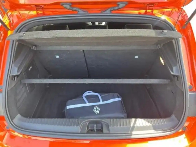 Renault Clio 1.0 tce 100ch initiale paris — photo 6