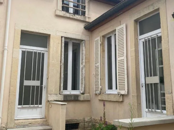 Duplex 43 m2 Dijon. 21000 Quartier Bourroche-Port duCanal-Valendon