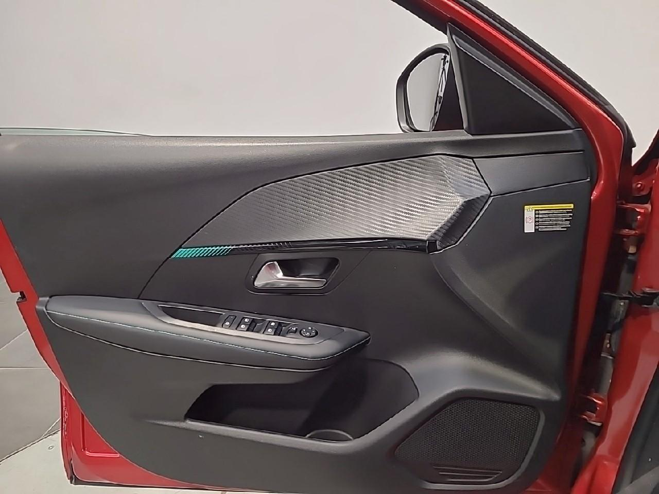 Peugeot 208 puretech 100 s&s bvm6 allure — photo 28