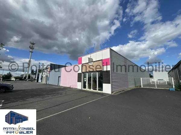 Local commercial 412 m²
