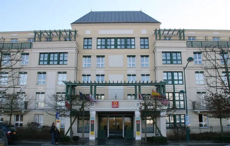 Photo 1