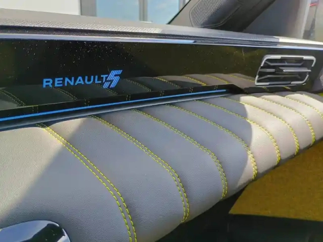 Renault 5 renault  e-tech electrique 10 ch autonomie confort — photo 40