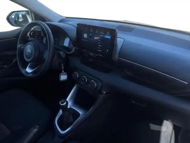 Toyota Yaris 120 vvt-i dynamic business 5p mc24 — photo 9