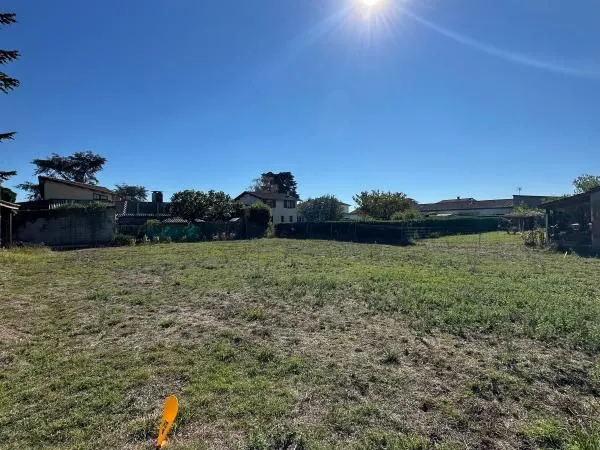 Terrain 640 m² Aucamville