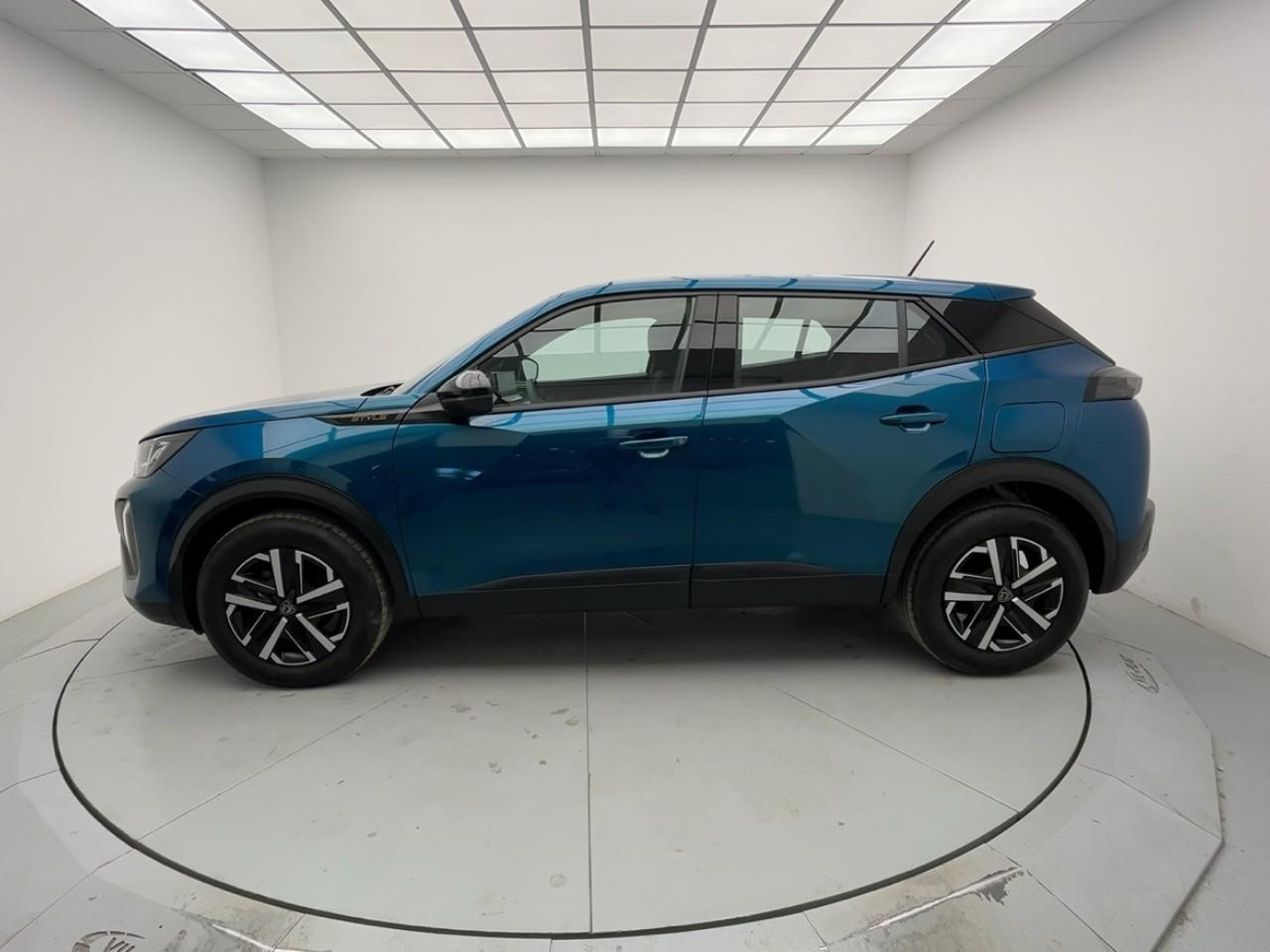 Peugeot 2008 100 s&s bvm6 style — photo 2