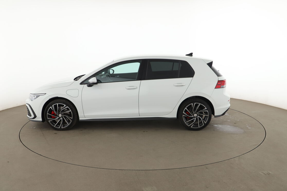 Volkswagen Golf VIII 1.4 eHybrid GTE DSG6 — photo 2