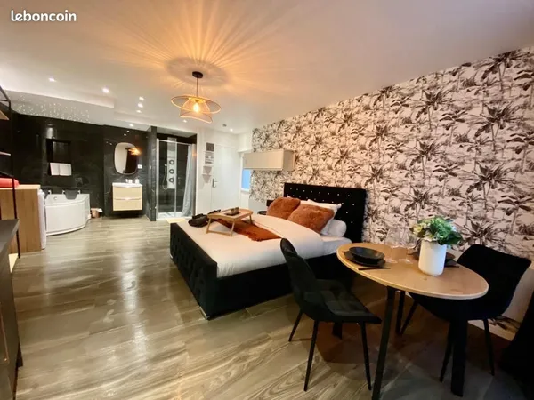 Maison divisée en 2 appartements - idéal investisseur - location courte durée