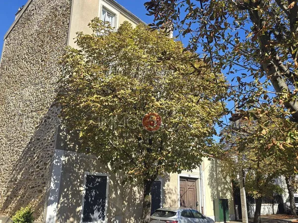 Studio 1 pièce 30 m²
