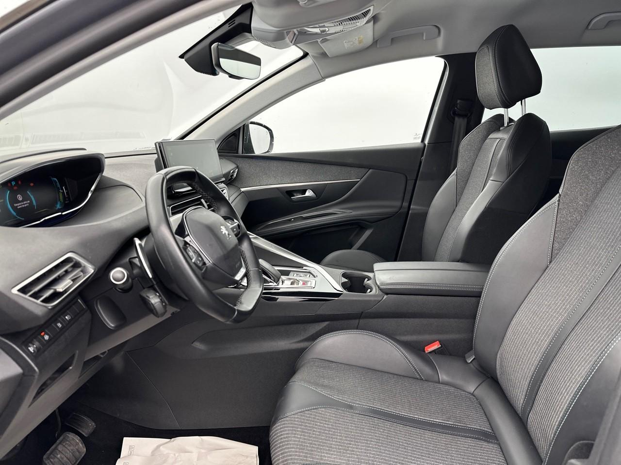 Peugeot 3008 hybrid 225 e-eat8 allure pack — photo 9