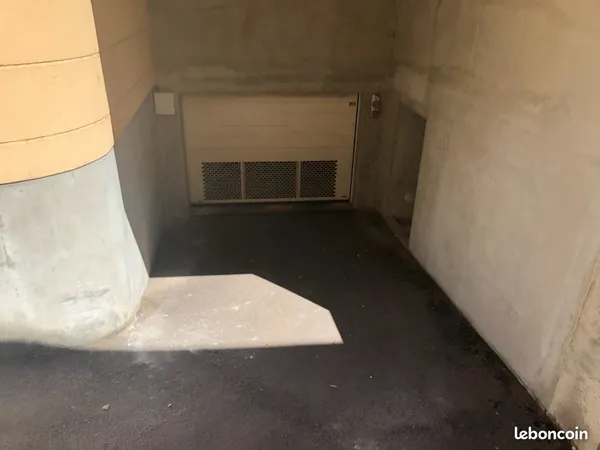 Loue place de parking en sous sol