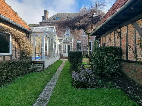 Maison 13 pièces 250 m²