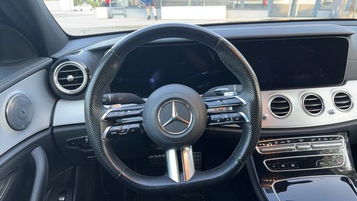 Mercedes Classe E 300 de 306 EQ Power  9G-Tronic - AMG Line – 2022 – 149879 km – Hybride rechargeable – Boîte Automatique — photo 37
