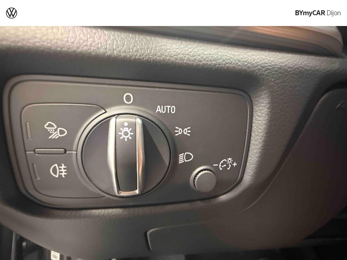 Audi A3 Sportback 35 TFSI CoD 150 S tronic 7 — photo 18