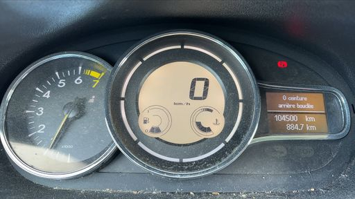 Renault Megane 1.2 TCe 115 - Limited – 2015 – 104500 km – Essence – Boîte Manuelle — photo 17