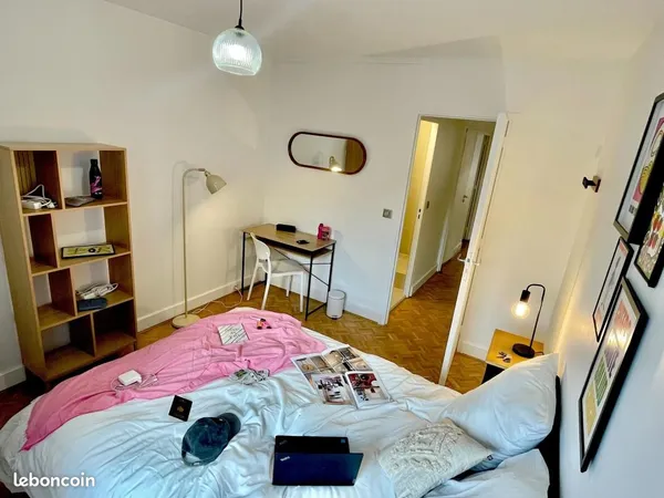 Chambre 1 pièce 13 m²