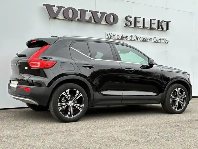 Volvo Xc40 t4 recharge 129+82 ch dct7 — photo 3