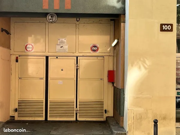 Place de parking à louer - 98-118 rue Petit Paris 19ème