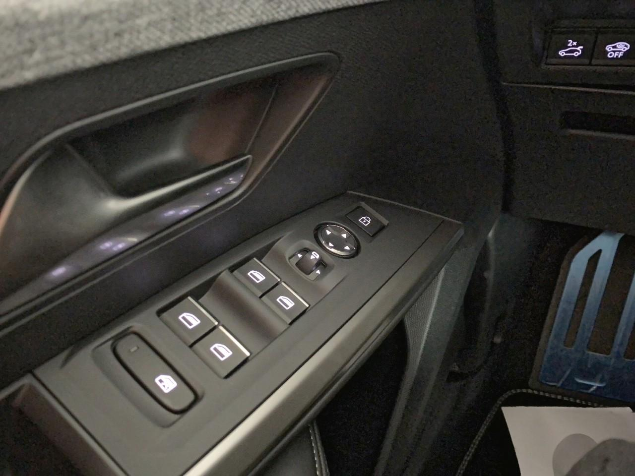 Peugeot 3008 hybrid 145 e-dcs6 gt — photo 20