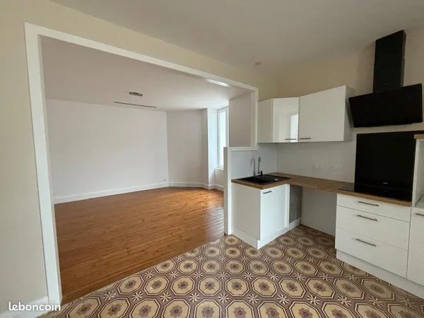Location d'une maison de ville rénovée de 87 m2 - Quincy (18)