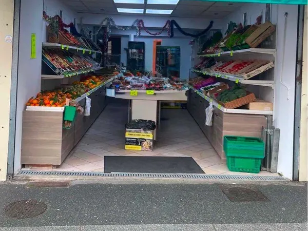 à vendre - magasin fruits & légumes