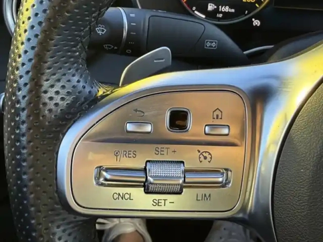 Mercedes Classe C 220 d 2.0 194 4matic amg line — photo 14