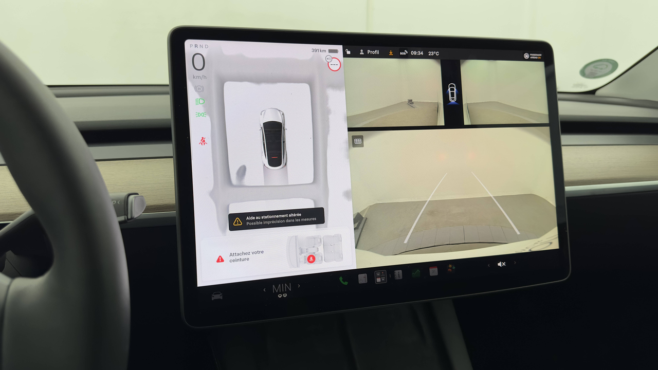 Tesla MODEL Y RWD — photo 33