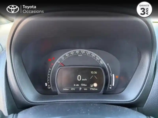 Toyota Aygo x 1.0 vvt-i 72ch design s-cvt my23 — photo 29