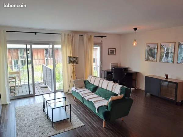 Location T3 Ile de Nantes 73.63 m2 avec box fermé