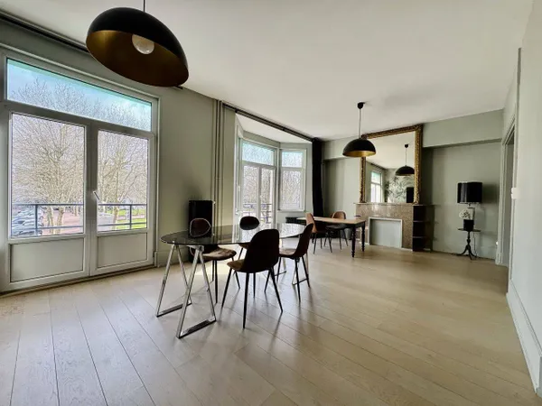 Bureaux 65 m²