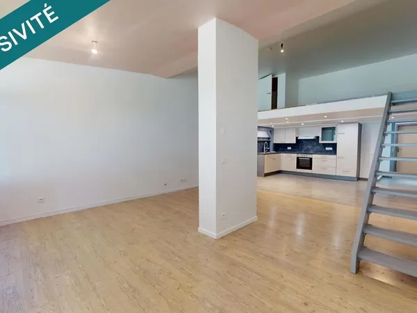 LOFT 72 m² avec entrée indépendante  Idéal habitation, profession libérale ou investissement  Mulh