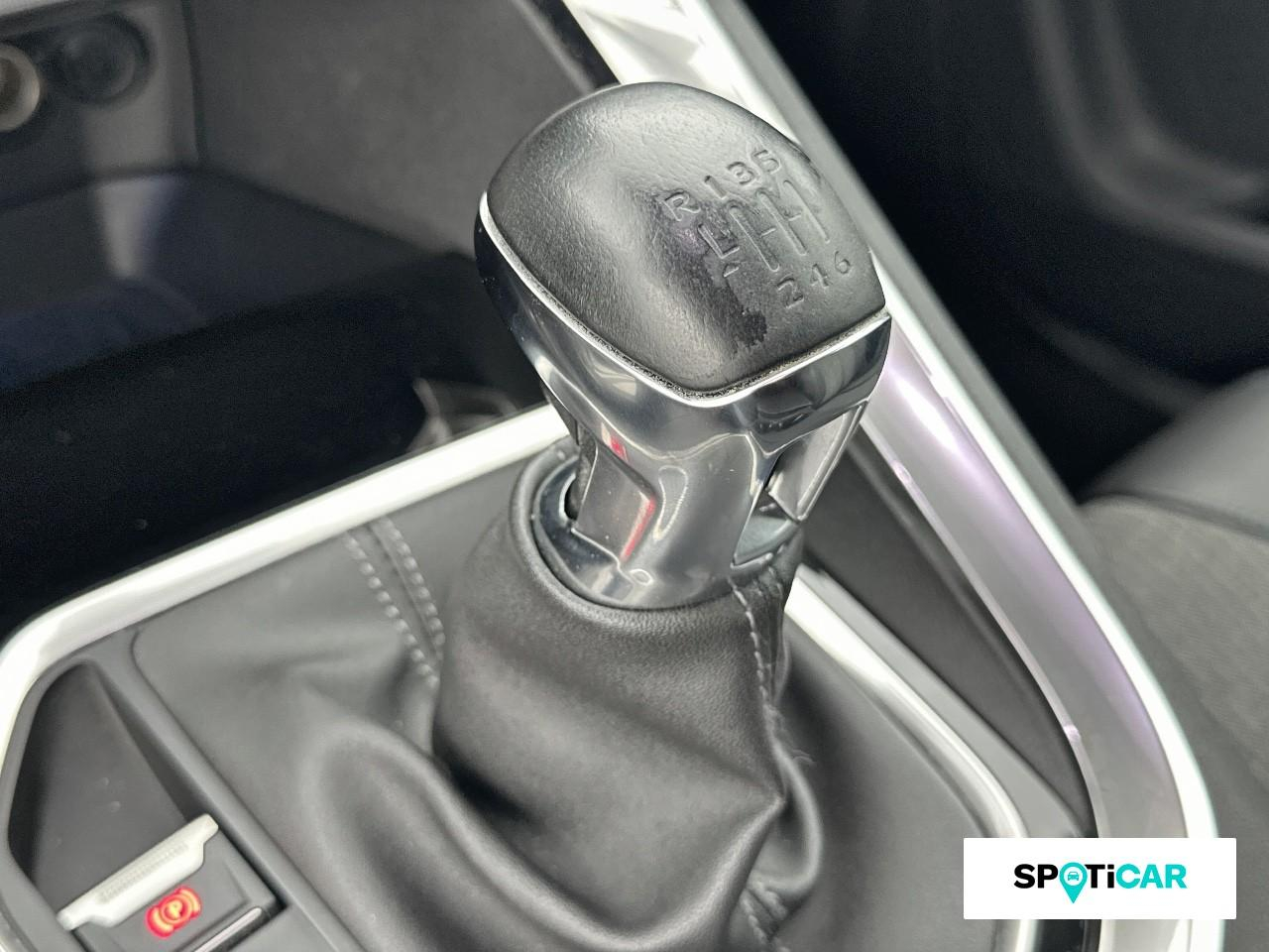 Peugeot 5008 1.2 puretech 130ch s&s allure pack — photo 14