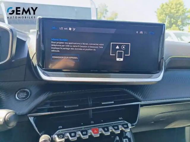 Peugeot 2008 hybrid 145 e-dcs6 — photo 16