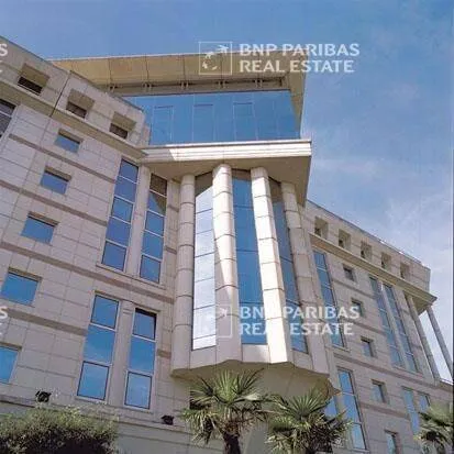 Bureaux 2 pièces 1952 m²