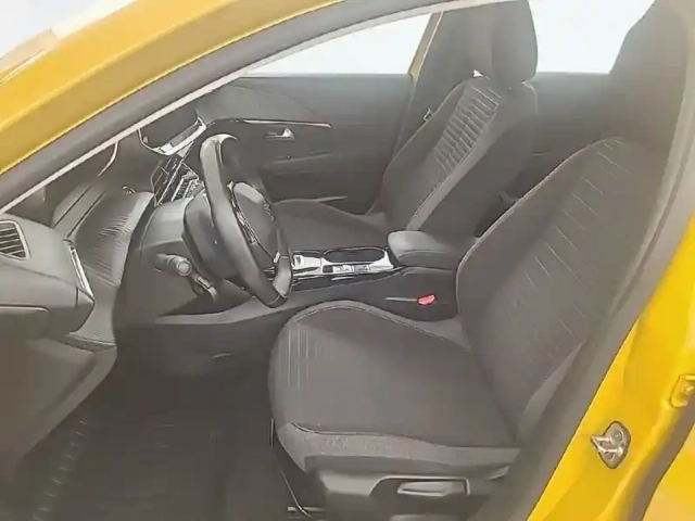 Peugeot 208 electrique 50 kwh 136ch — photo 11