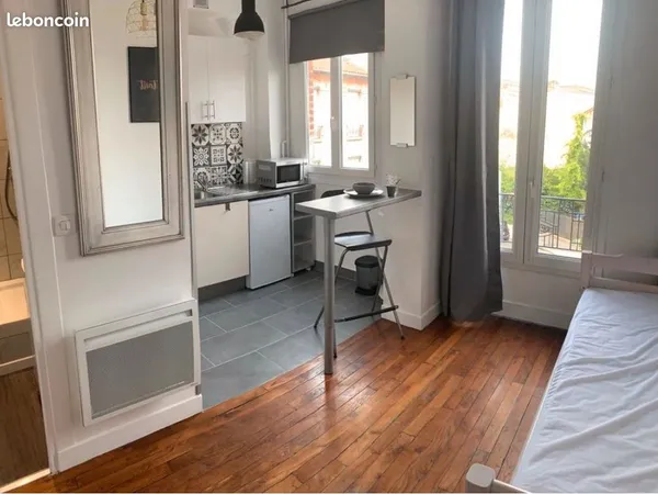 Studio meublé 17 m² - 10 min gare Colombes - 685 CC