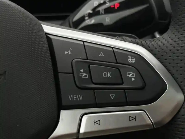 Volkswagen Tiguan 1.5 etsi 150ch dsg7 — photo 21