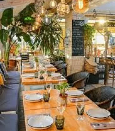 Epicerie 1 pièce 61 m²