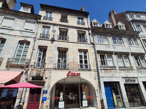 Appartement 5 pièces 111 m²