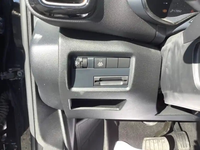 Citroën C5 Aircross hybride 136 e-dcs6 max — photo 15