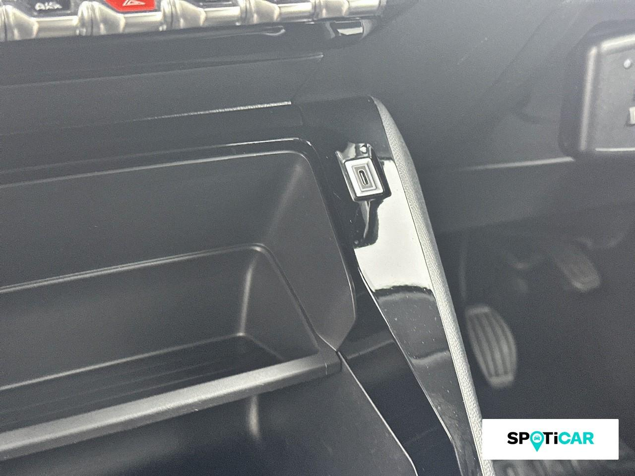 Peugeot 208 1.2 100ch s&s style — photo 16