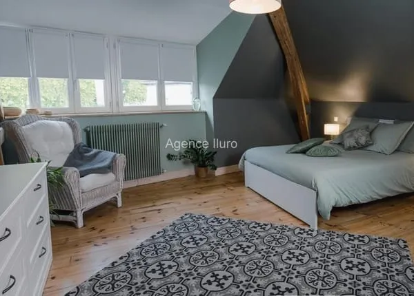 Exclusivite - Magnifique Propriete Aux Beaux Volumes Avec Jardin Et Annexes - Ideal Pour Projet De C