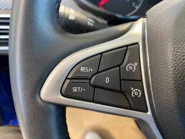 Dacia Sandero 1.0 tce 90ch journey — photo 47